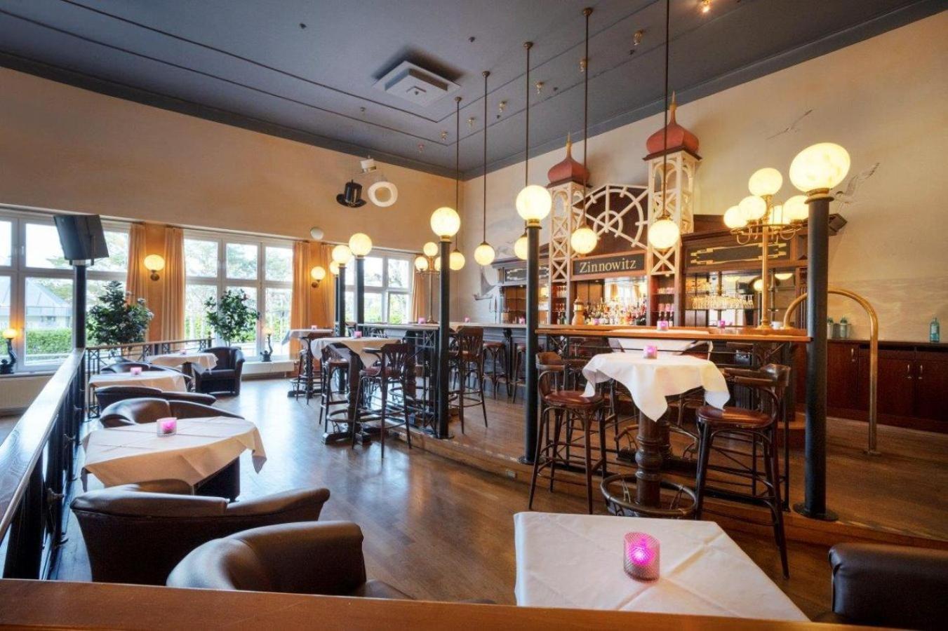 Strandhotel Prinz Von Preussen Зиновиц Екстериор снимка