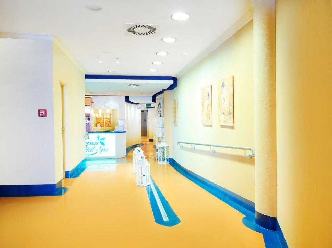Strandhotel Prinz Von Preussen Зиновиц Екстериор снимка